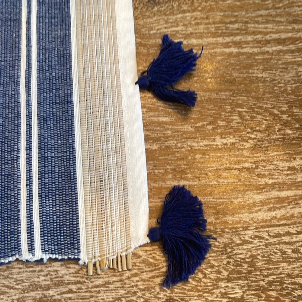 Pier One Nappron Placemats /Set 10/ Navy cream & white/roll up/ bamboo & fabric